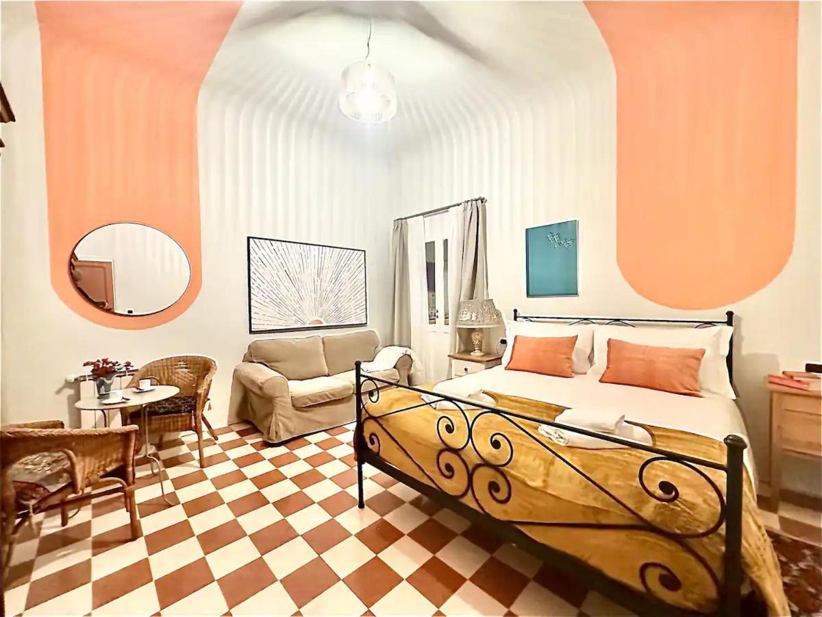 Raffaelli Travel Close San Frediano Florenz